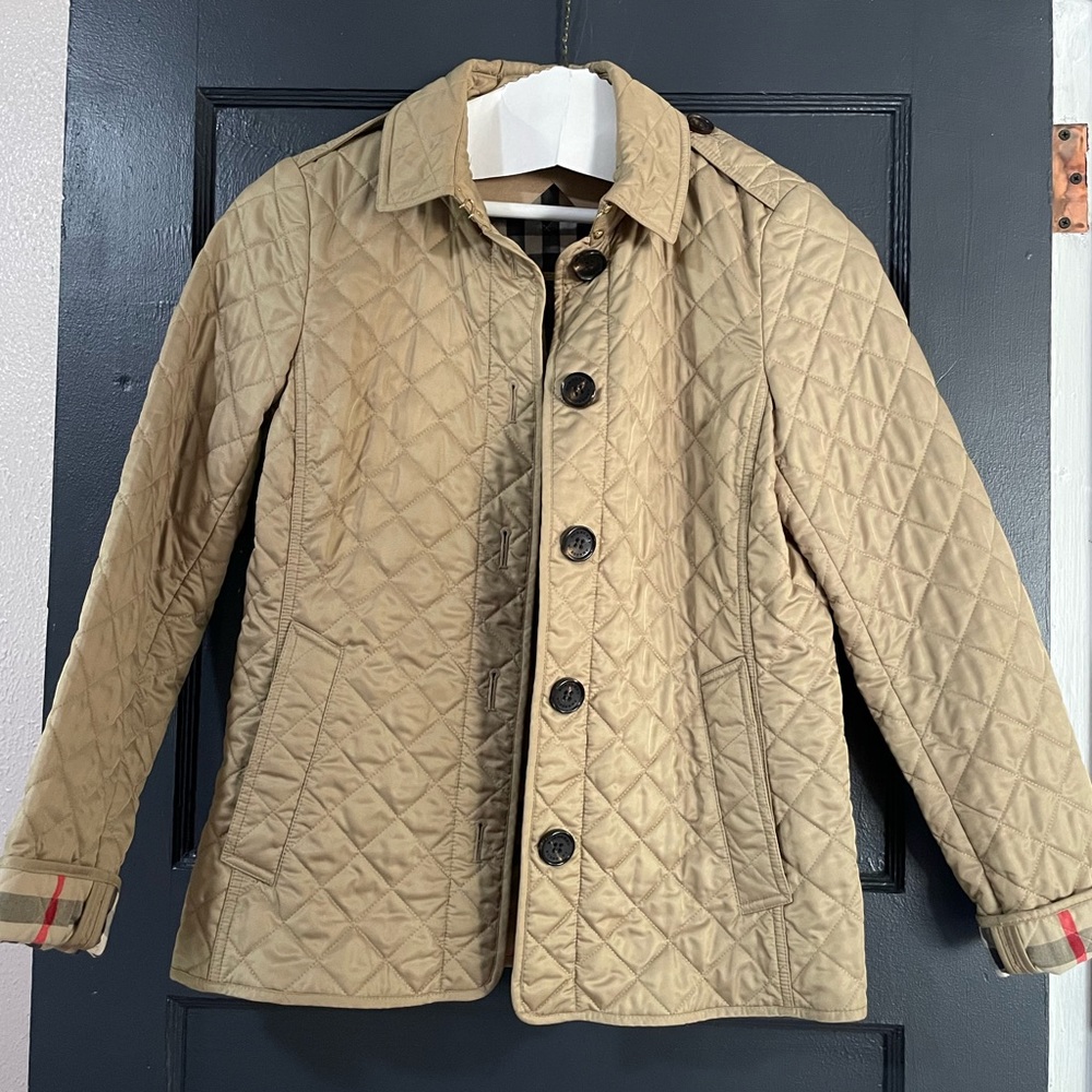 Burberry women’s quilted jacket S